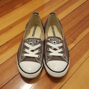 Women's size 6 converse slip ons